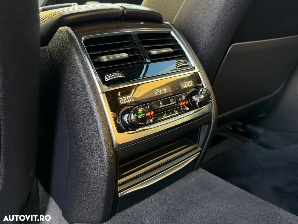 BMW Seria 7 — fotografia 17