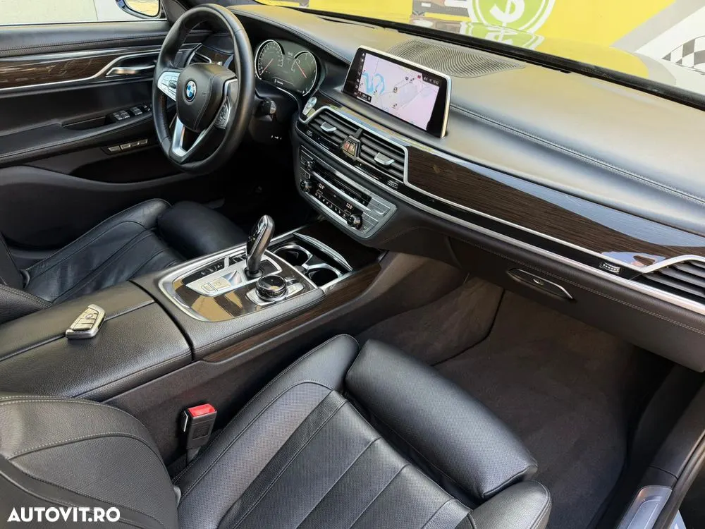 BMW Seria 7 — fotografia 6