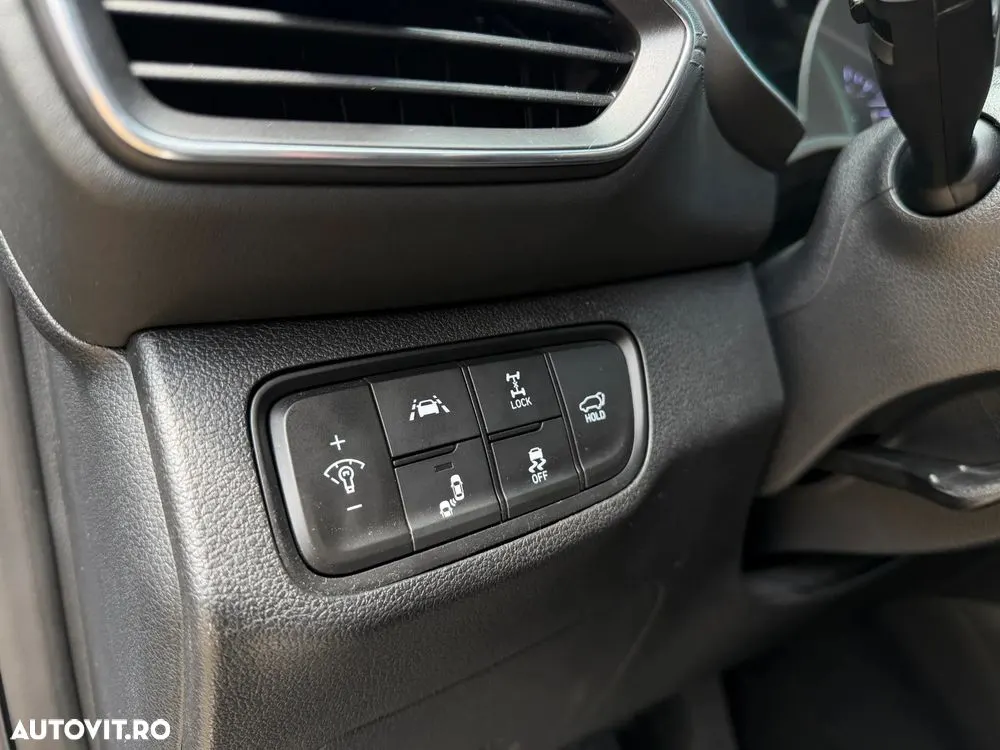 Hyundai Santa Fe — fotografia 15