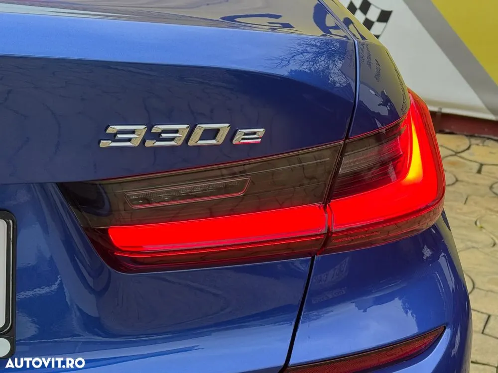 BMW Seria 3 — fotografia 19