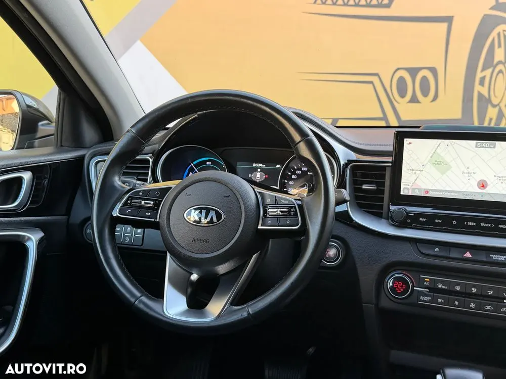 Kia XCeed — fotografia 12