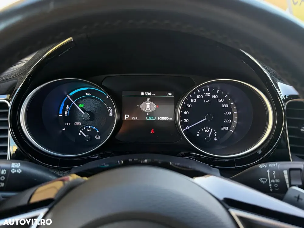Kia XCeed — fotografia 14