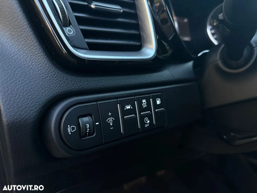 Kia XCeed — fotografia 17