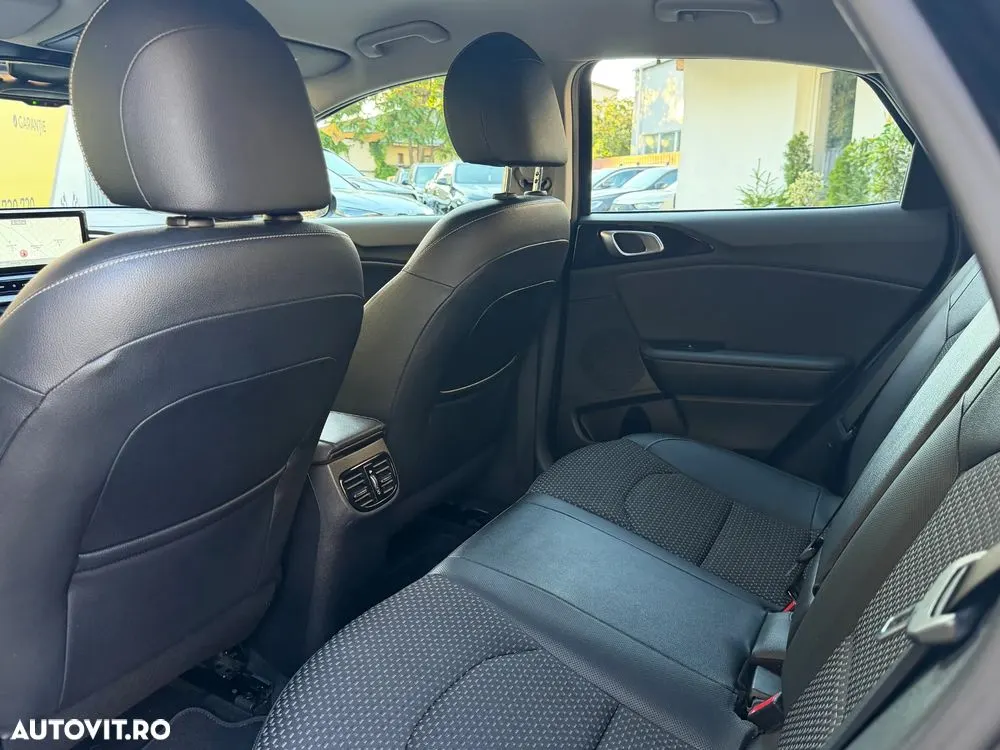 Kia XCeed — fotografia 8