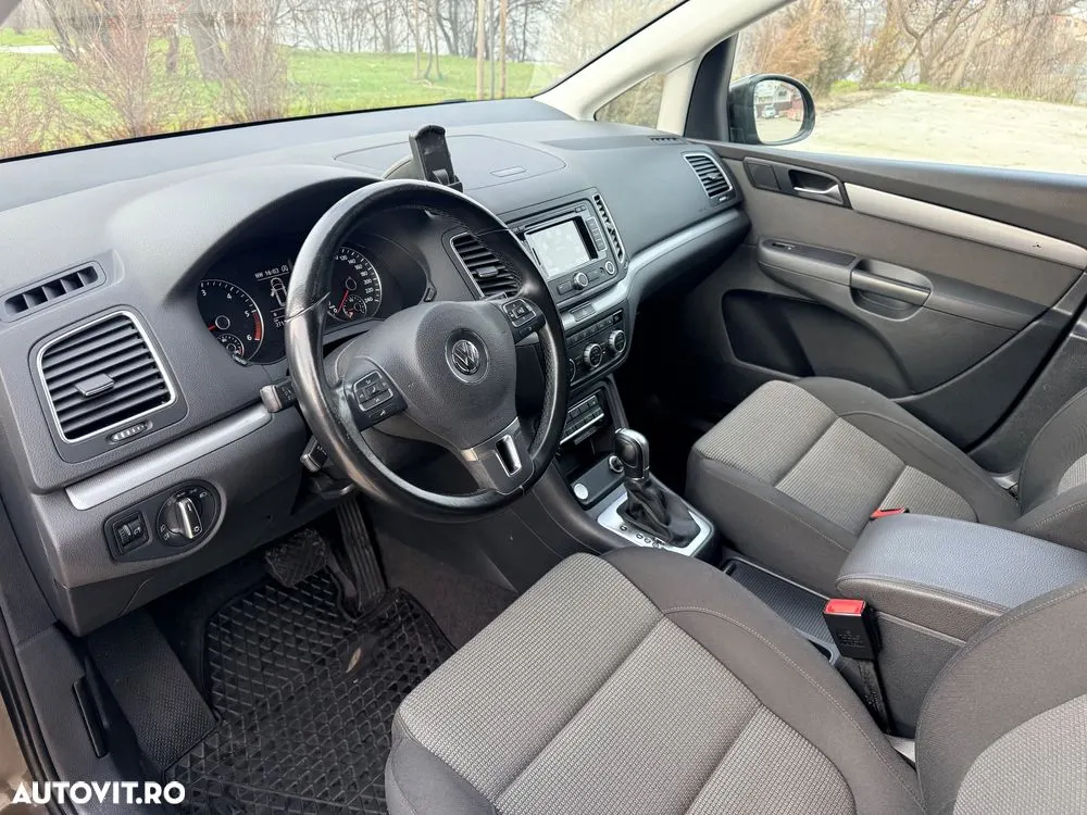 Volkswagen Sharan — fotografia 2