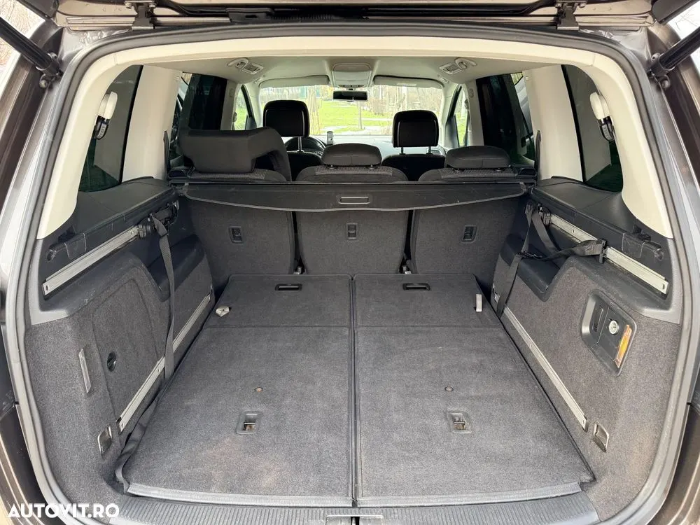Volkswagen Sharan — fotografia 16