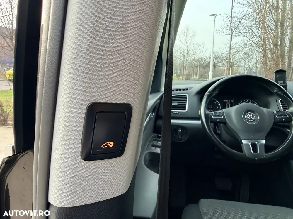 Volkswagen Sharan — fotografia 18