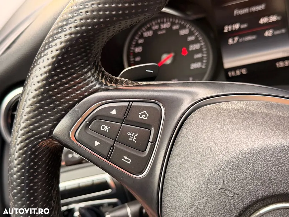 Mercedes-Benz C — fotografia 15
