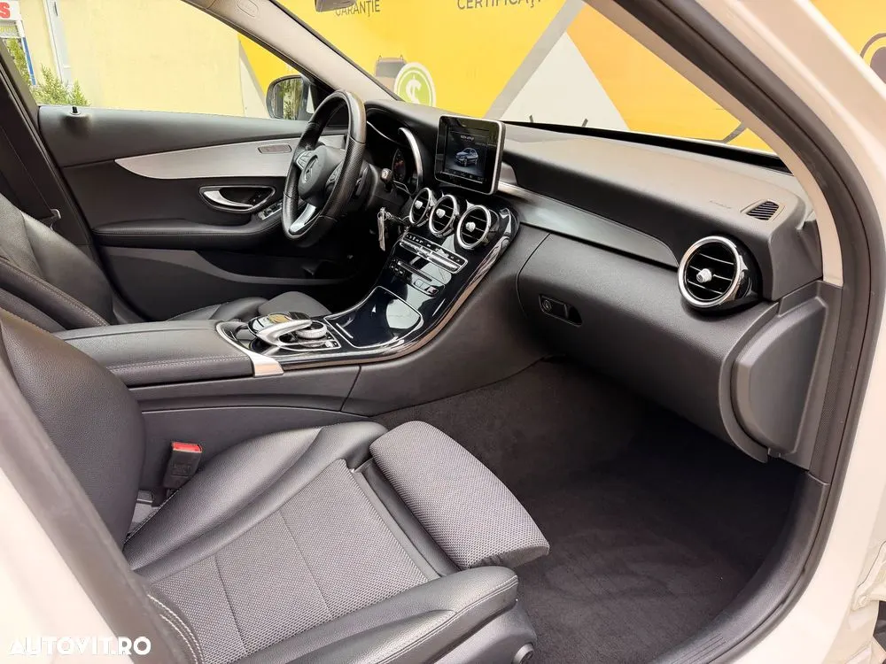 Mercedes-Benz C — fotografia 6