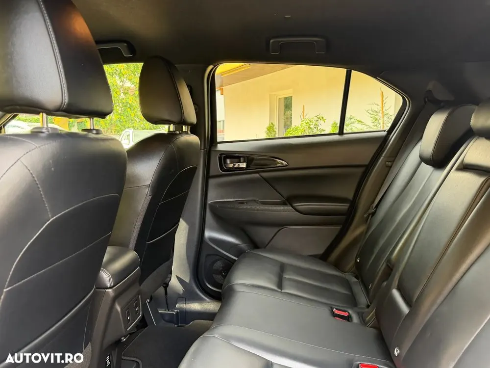 Mitsubishi Eclipse-Cross — fotografia 8