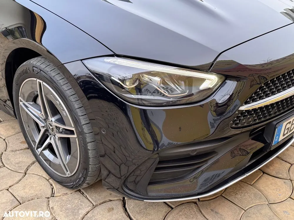 Mercedes-Benz C — fotografia 18