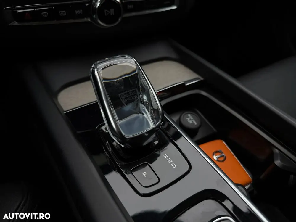 Volvo XC 60 — fotografia 18