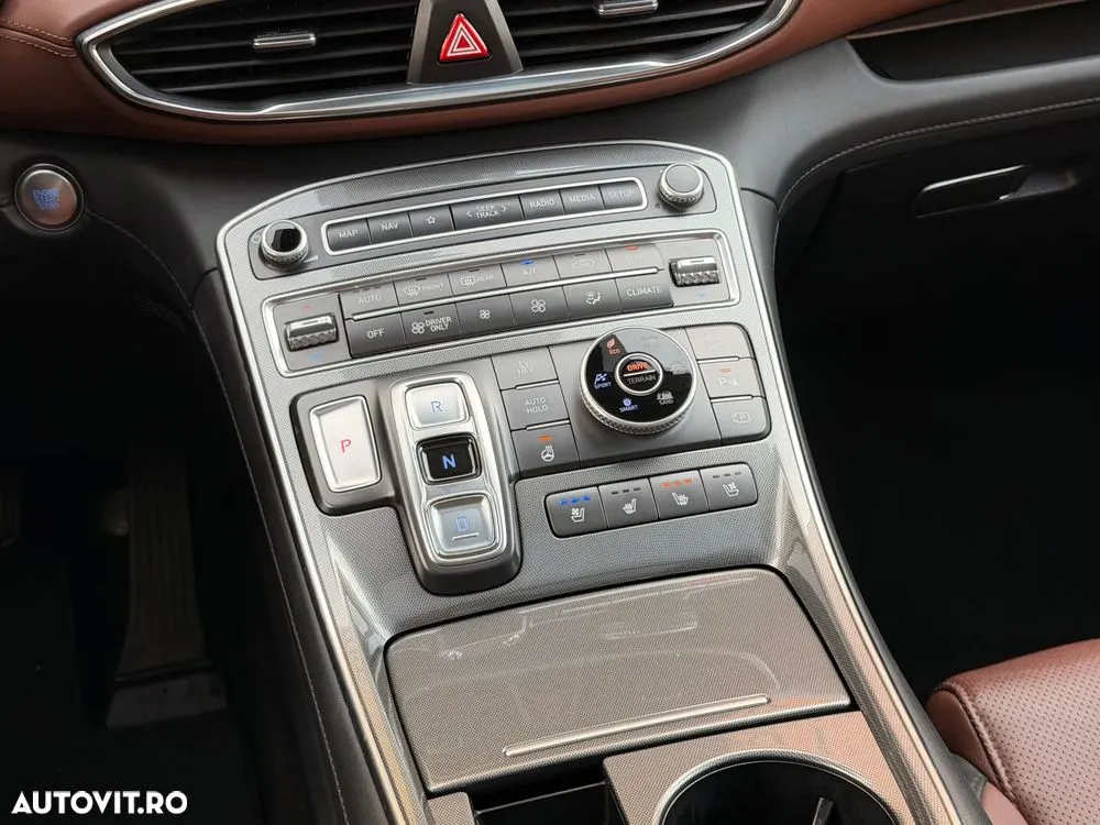 Hyundai Santa Fe — fotografia 17