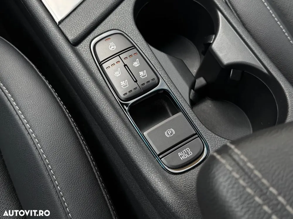 Kia Niro — fotografia 17