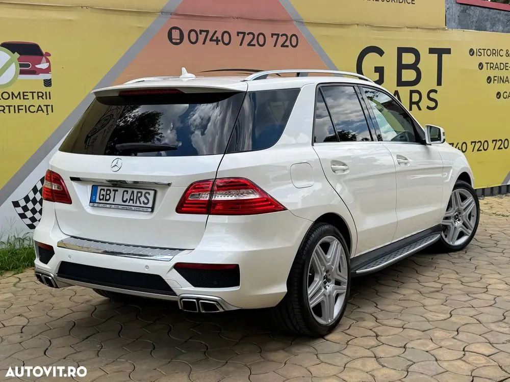 Mercedes-Benz ML — fotografia 10