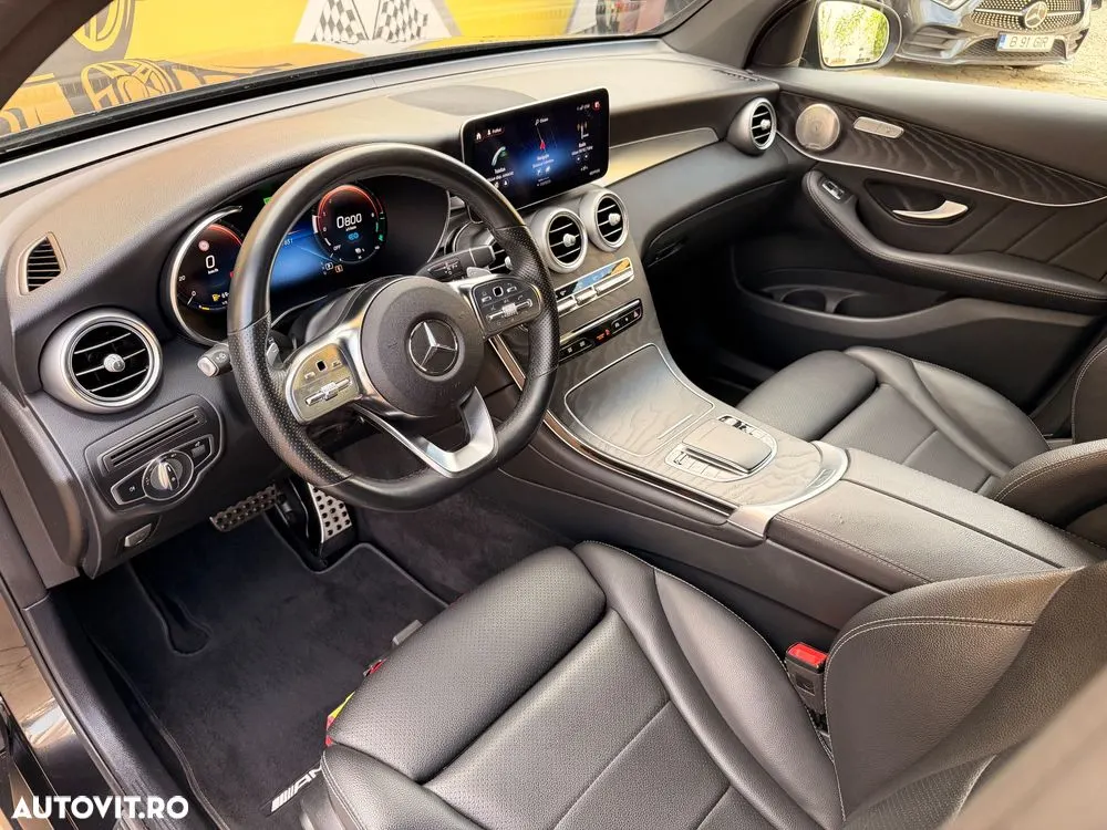 Mercedes-Benz GLC — fotografia 2