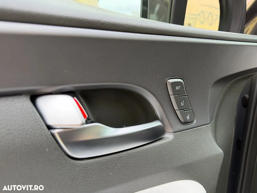Hyundai Santa Fe — fotografia 14