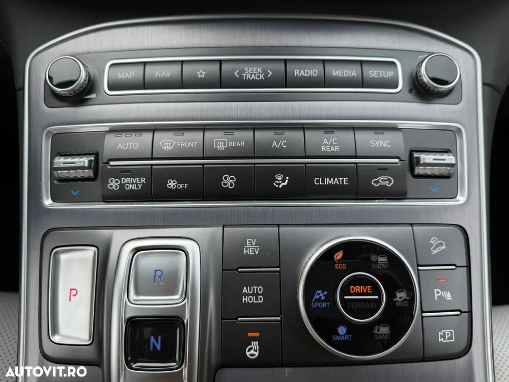 Hyundai Santa Fe — fotografia 18